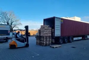 Container onloading