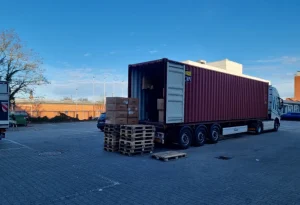 Unloading truck